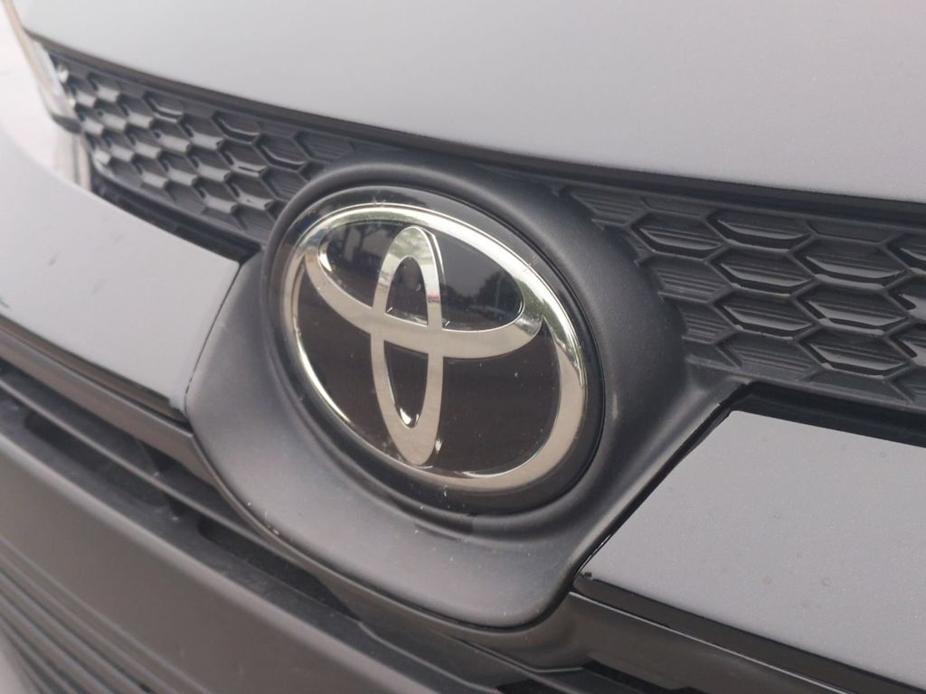 Thumbnail: 2025 Toyota Corolla - 6