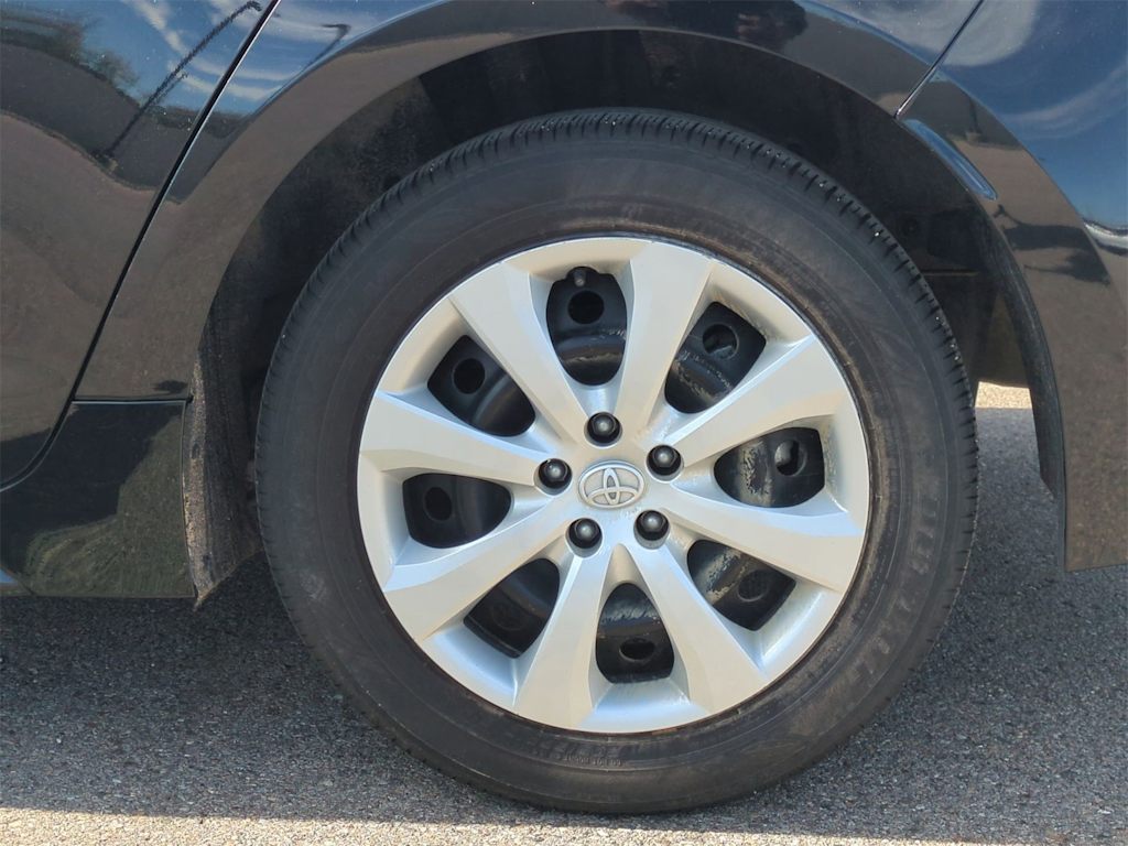 Thumbnail: 2023 Toyota Corolla - 8