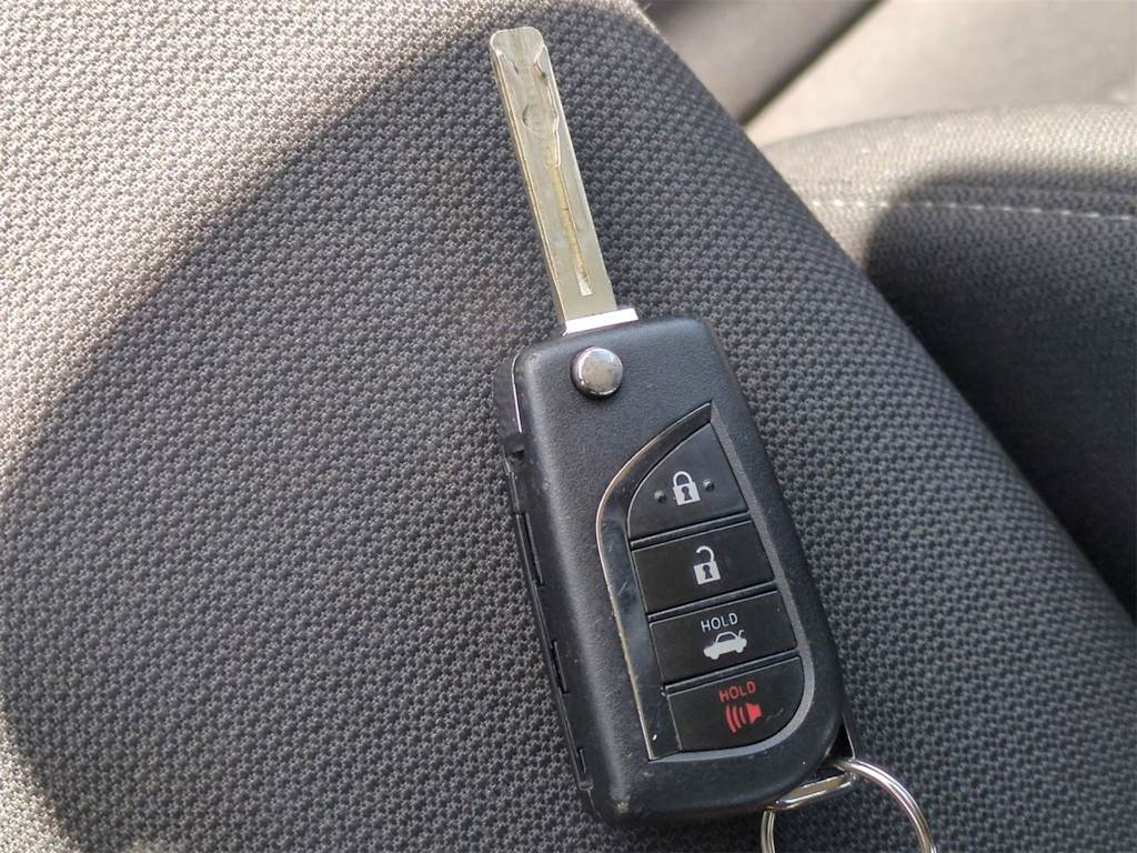 Thumbnail: 2023 Toyota Corolla - 18