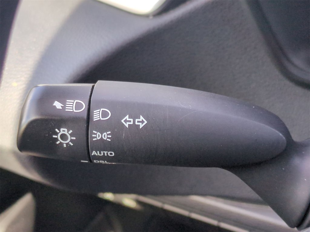 Thumbnail: 2023 Toyota Corolla - 32