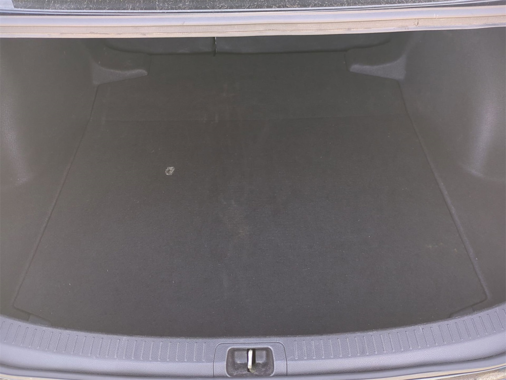 Thumbnail: 2023 Toyota Corolla - 17