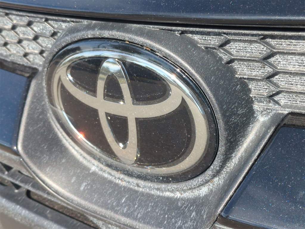 Thumbnail: 2023 Toyota Corolla - 7