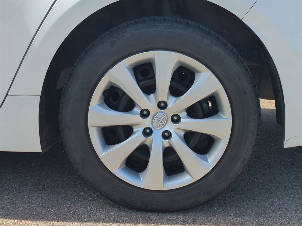 Thumbnail: 2023 Toyota Corolla - 8