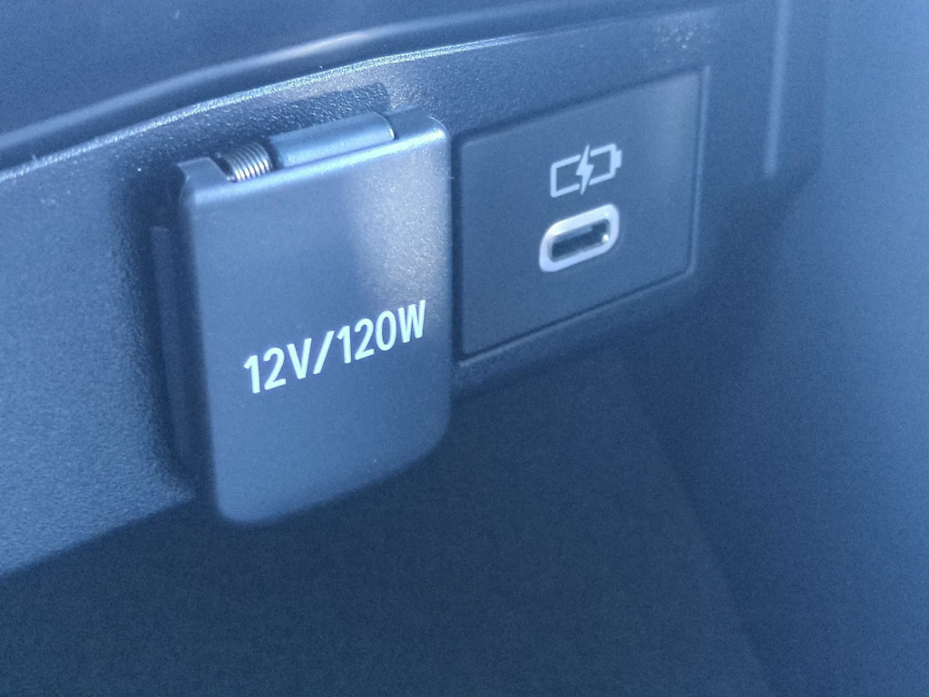 Thumbnail: 2026 Toyota Corolla - 32