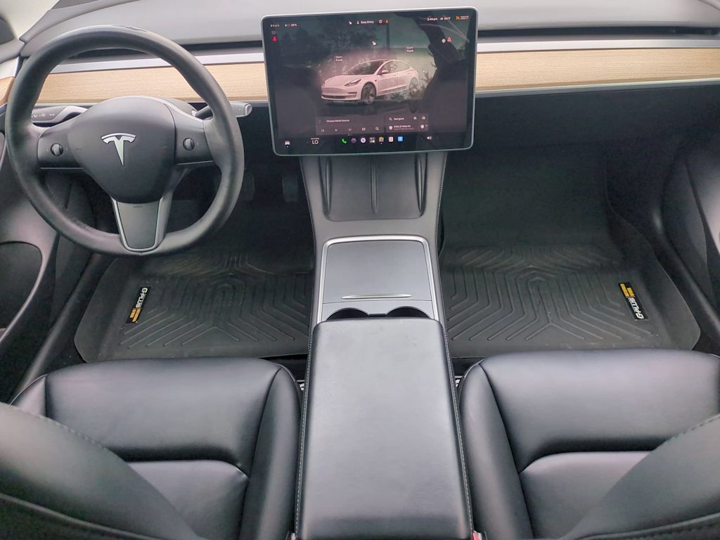 Thumbnail: 2022 Tesla Model 3 - 9