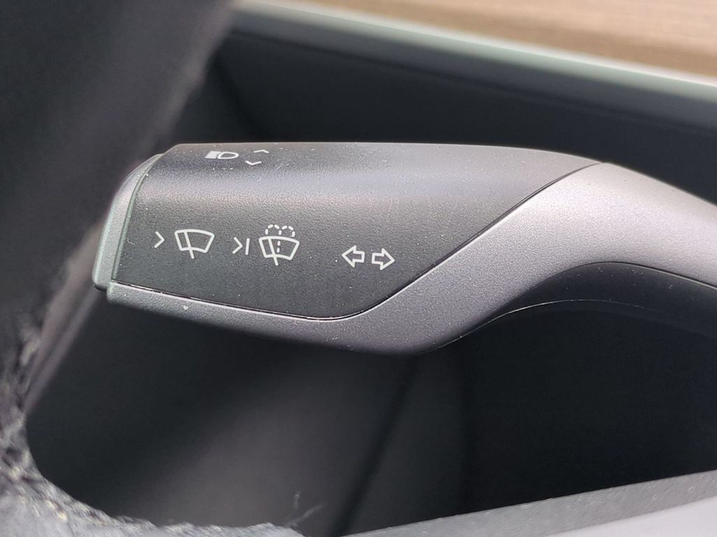 Thumbnail: 2022 Tesla Model 3 - 29