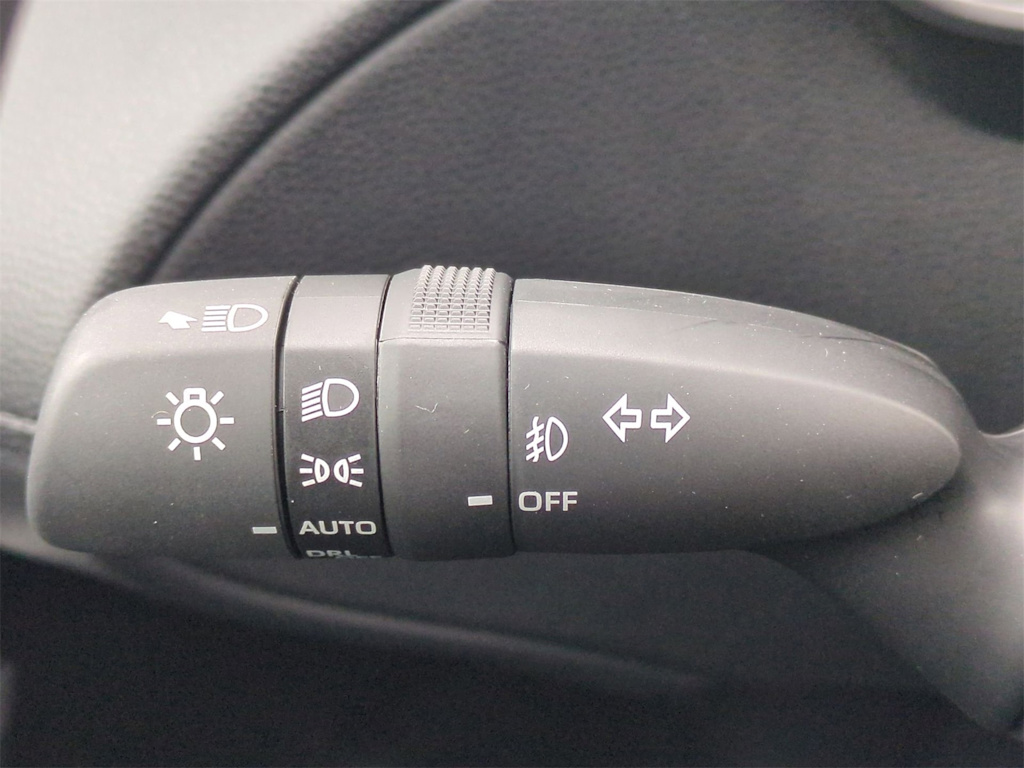 Thumbnail: 2026 Toyota Corolla Cross - 18