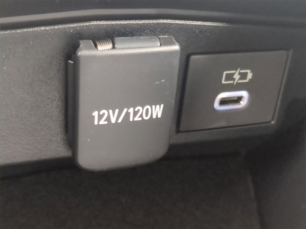 Thumbnail: 2026 Toyota Corolla Cross - 33