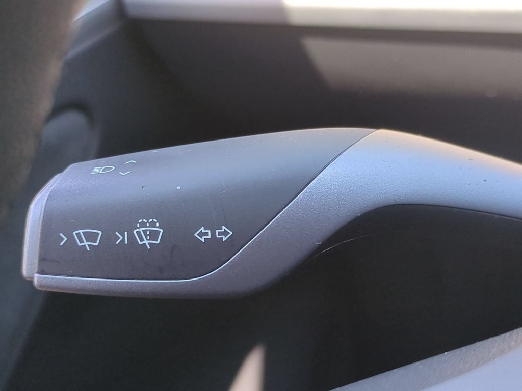 Thumbnail: 2023 Tesla Model Y - 27