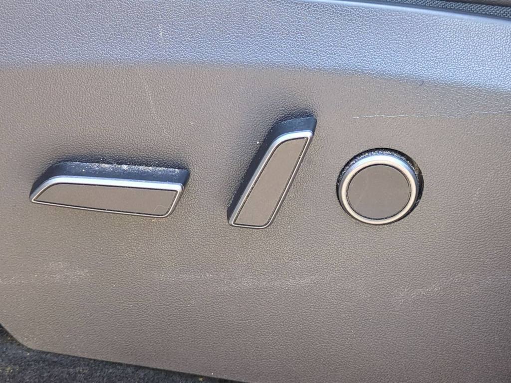 Thumbnail: 2023 Tesla Model Y - 22