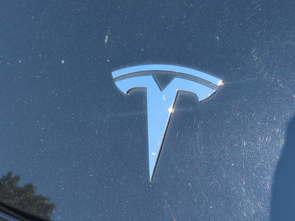 Thumbnail: 2023 Tesla Model Y - 15