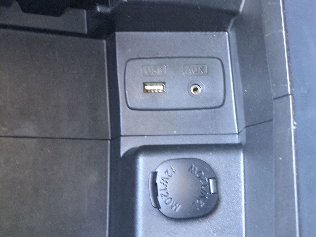 Thumbnail: 2014 Subaru XV Crosstrek - 32