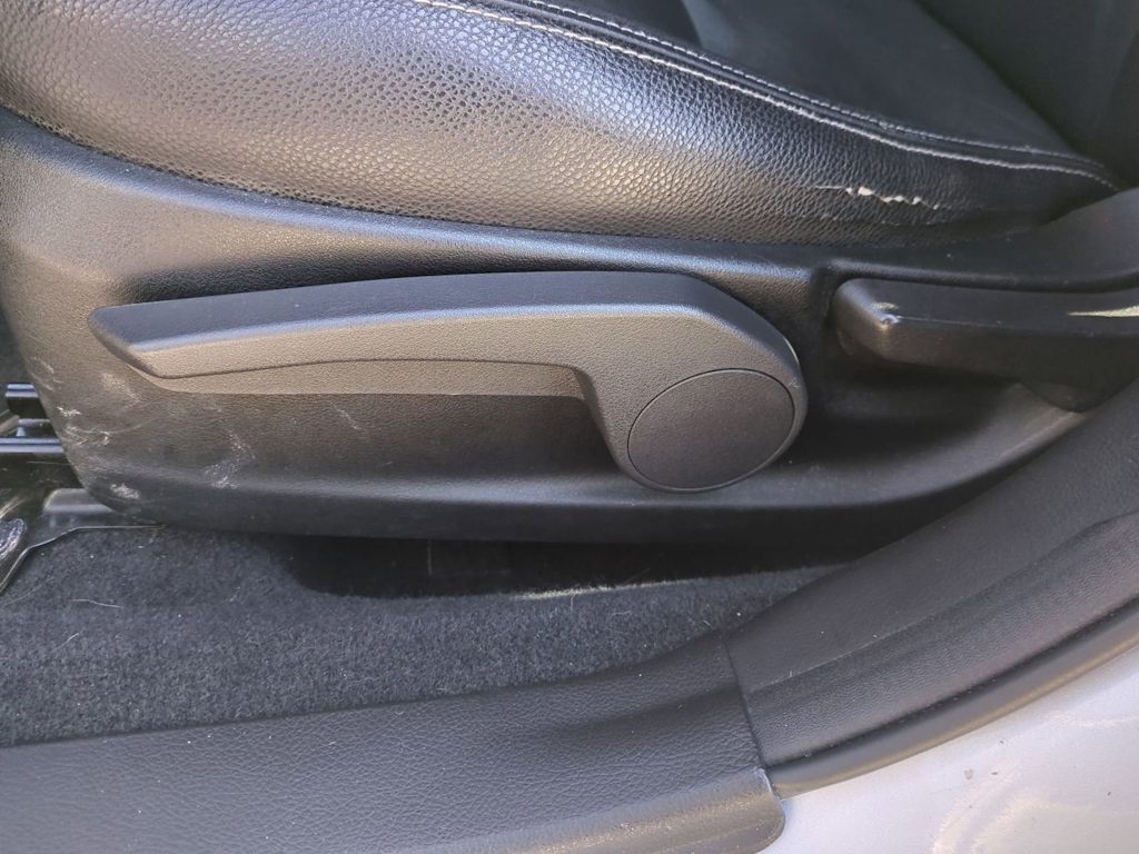 Thumbnail: 2014 Subaru XV Crosstrek - 25