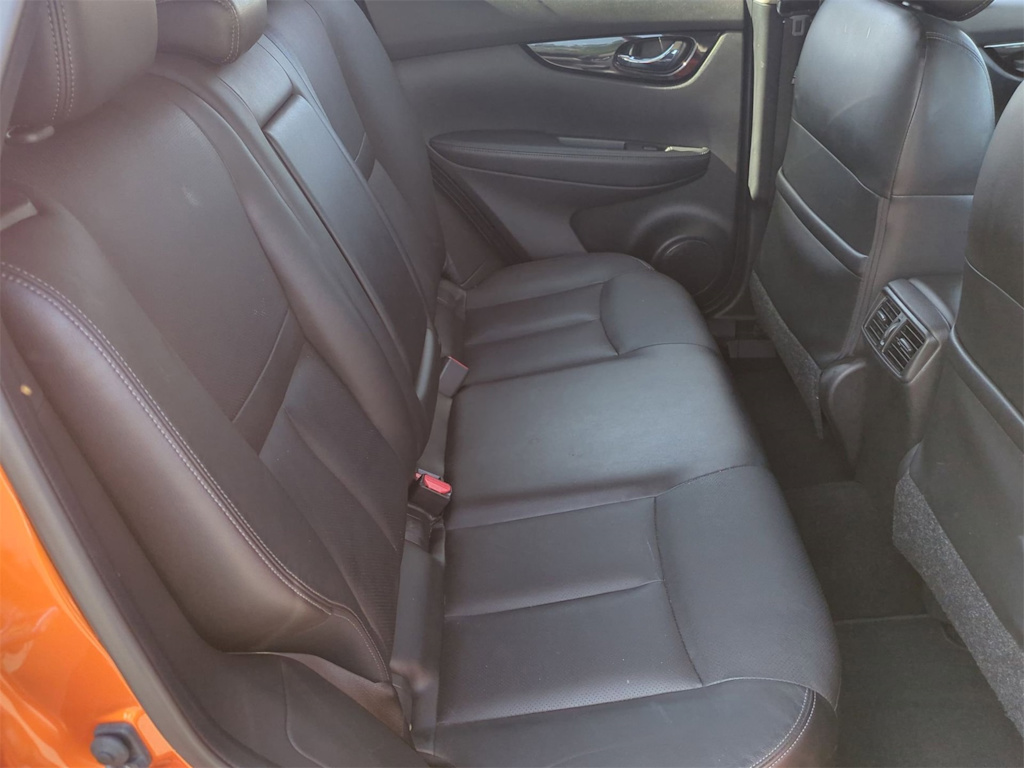 Thumbnail: 2017 Nissan Rogue Sport - 26