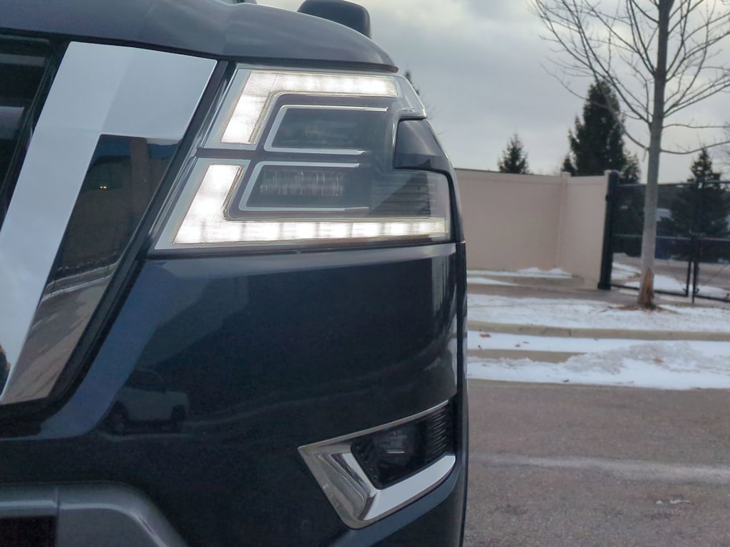 Thumbnail: 2022 Nissan Armada - 23