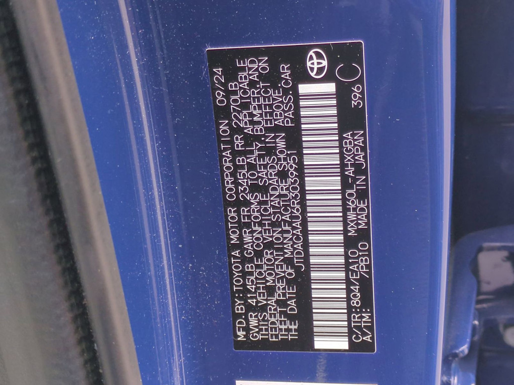 Thumbnail: 2024 Toyota Prius - 18