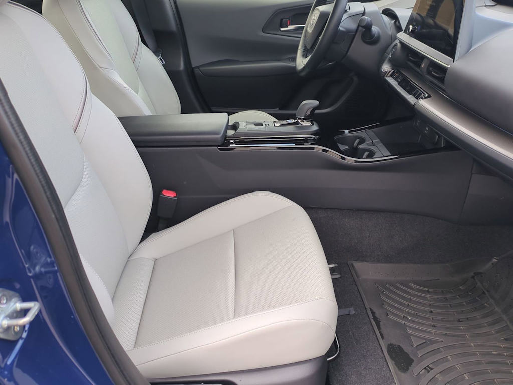 Thumbnail: 2024 Toyota Prius - 27