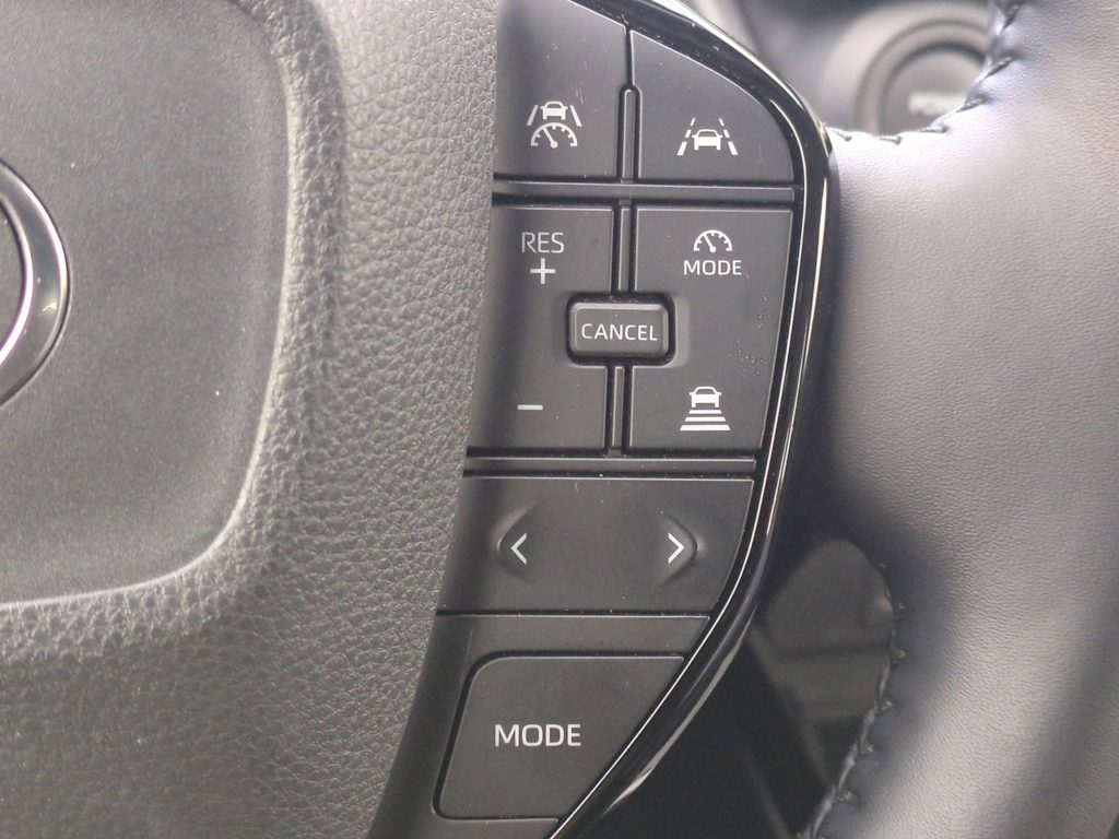 Thumbnail: 2024 Toyota Prius - 29