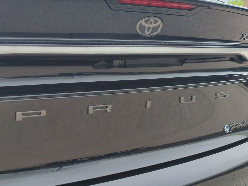 Thumbnail: 2023 Toyota Prius Prime - 24