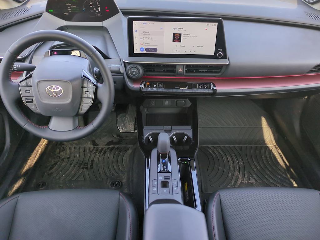 Thumbnail: 2026 Toyota Prius v - 9