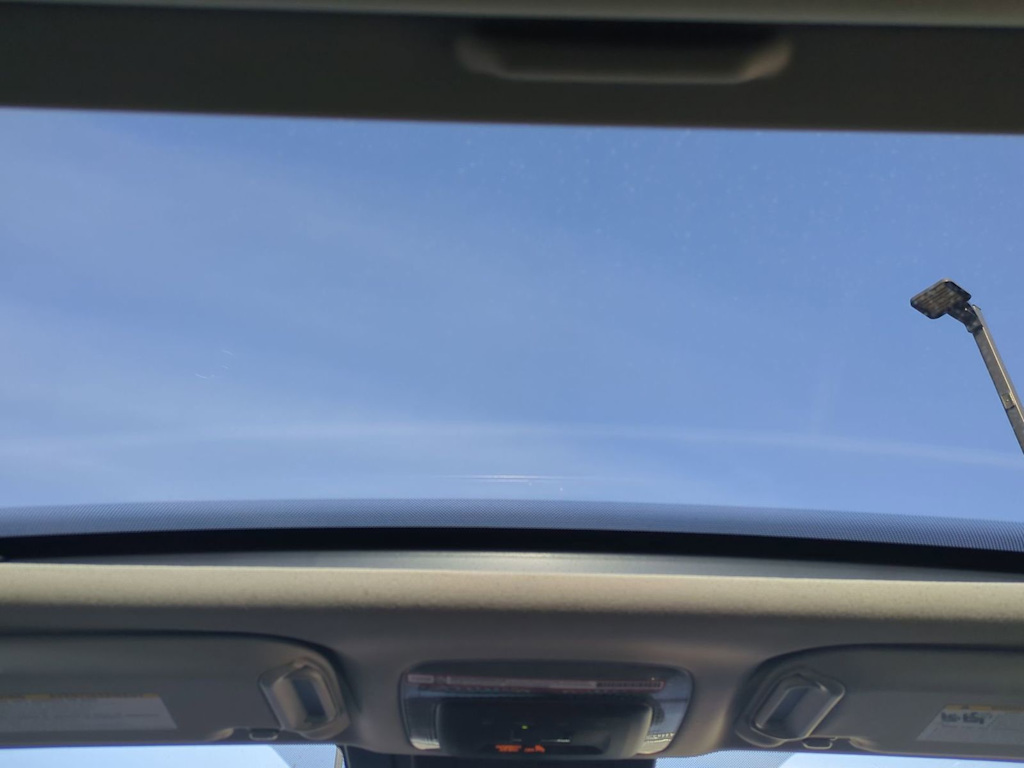 Thumbnail: 2026 Toyota Prius v - 29