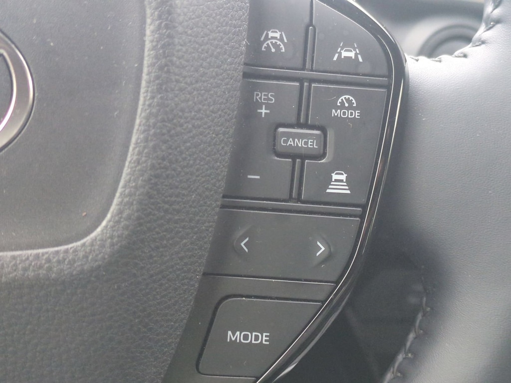 Thumbnail: 2024 Toyota Prius - 30