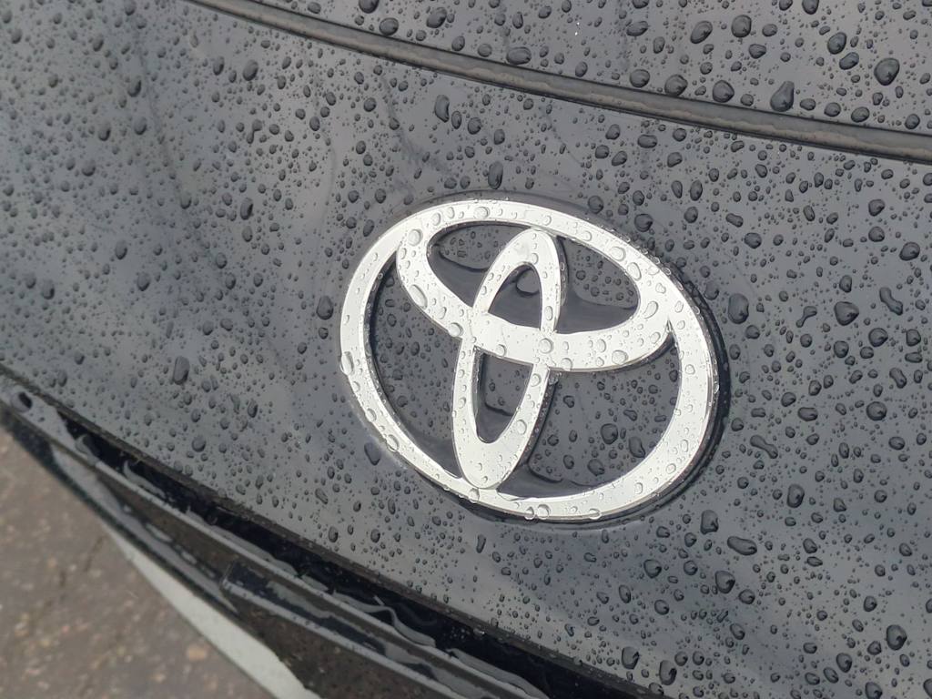 Thumbnail: 2024 Toyota Prius - 7