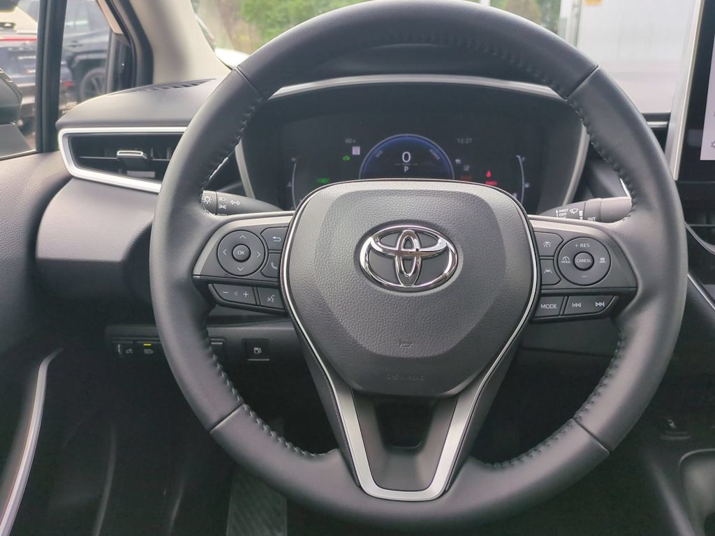 Thumbnail: 2025 Toyota Corolla - 12