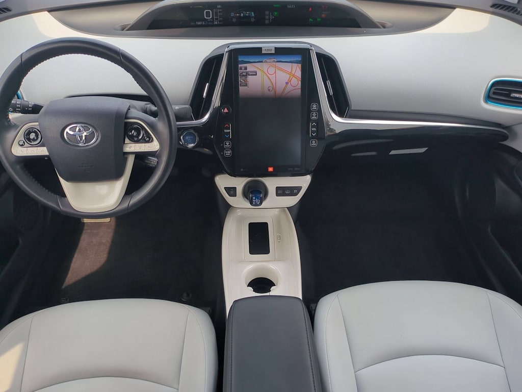 Thumbnail: 2017 Toyota Prius Prime - 9