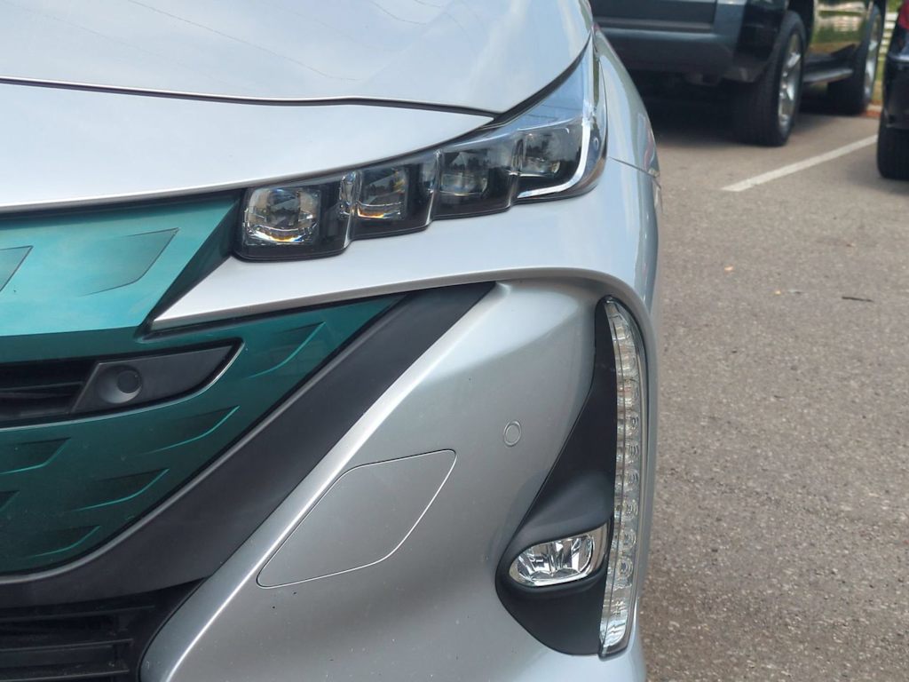 Thumbnail: 2017 Toyota Prius Prime - 21