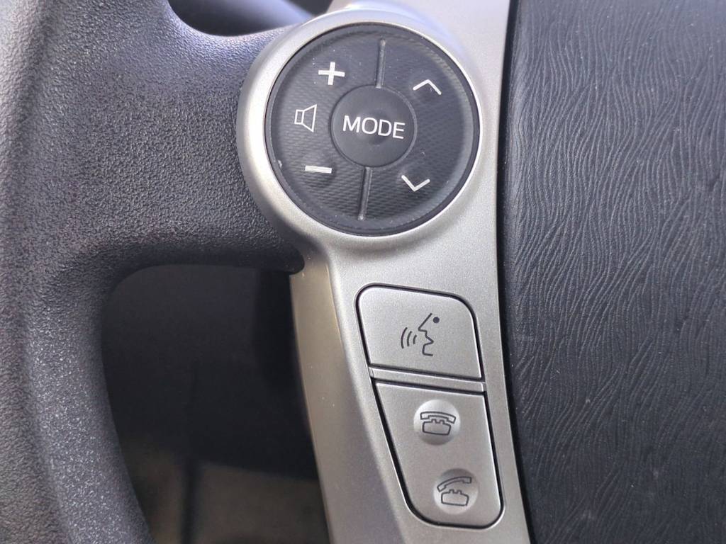 Thumbnail: 2015 Toyota Prius - 28