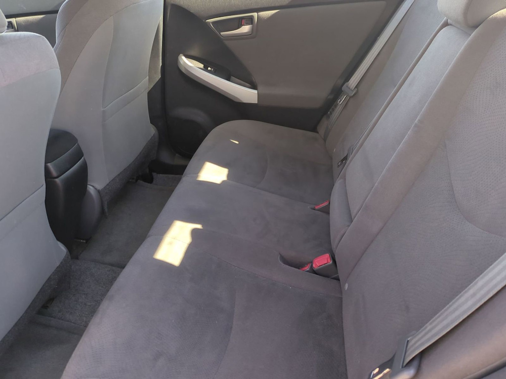 Thumbnail: 2015 Toyota Prius - 12