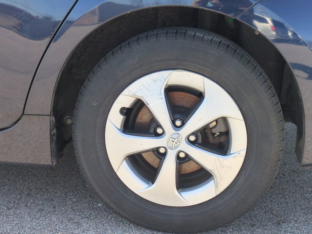 Thumbnail: 2015 Toyota Prius - 8