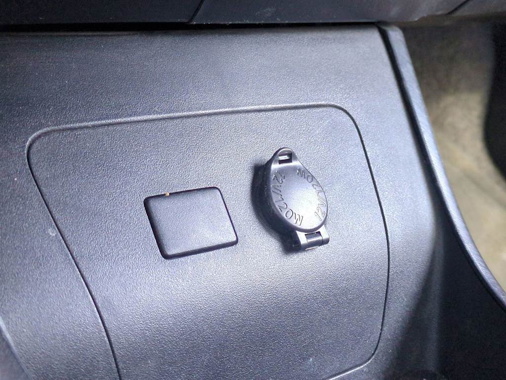 Thumbnail: 2015 Toyota Prius - 33