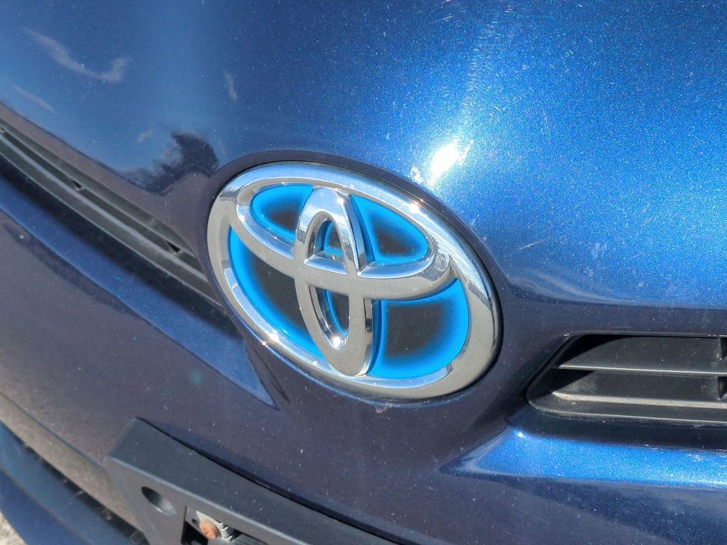 Thumbnail: 2015 Toyota Prius - 23