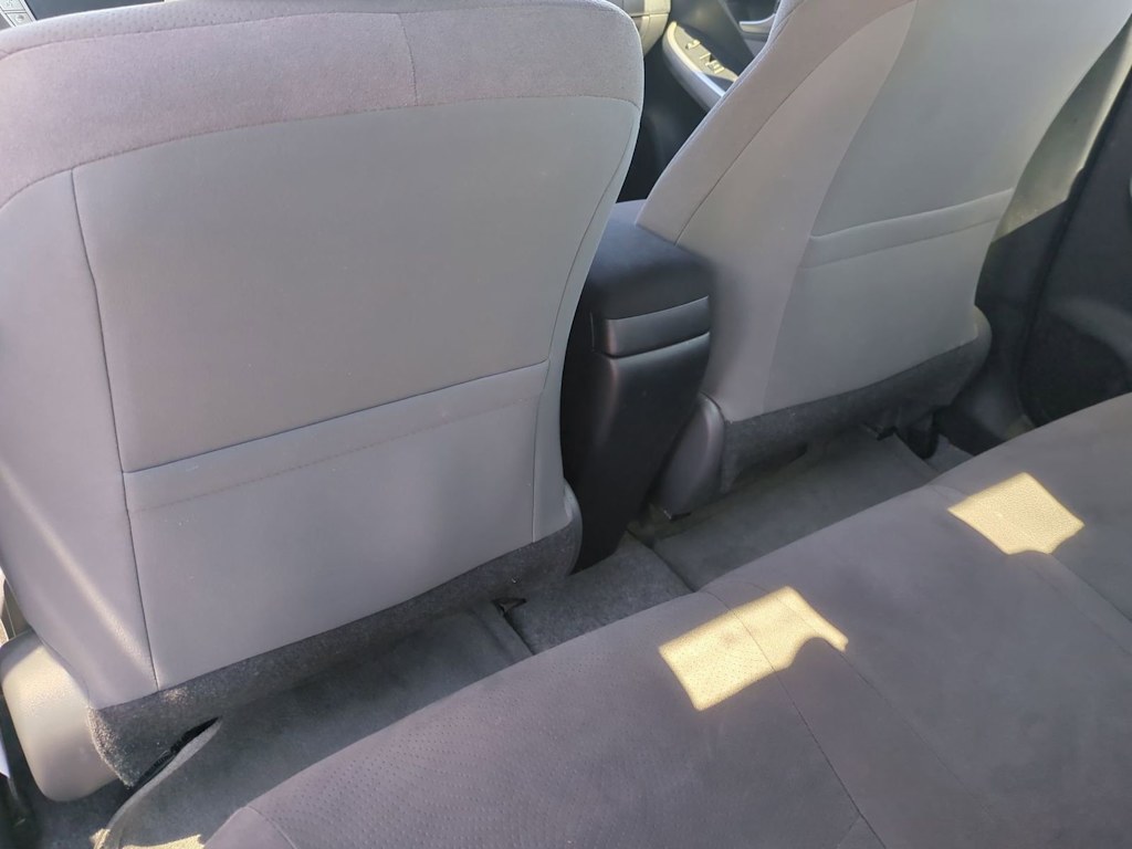 Thumbnail: 2015 Toyota Prius - 11