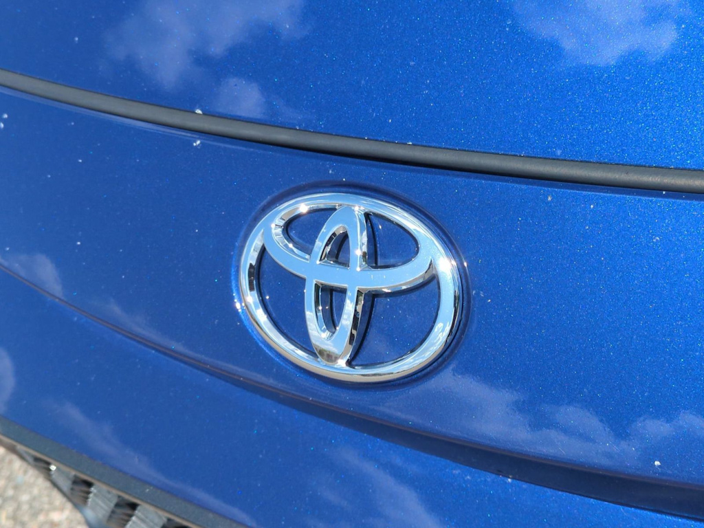 Thumbnail: 2021 Toyota Corolla - 7