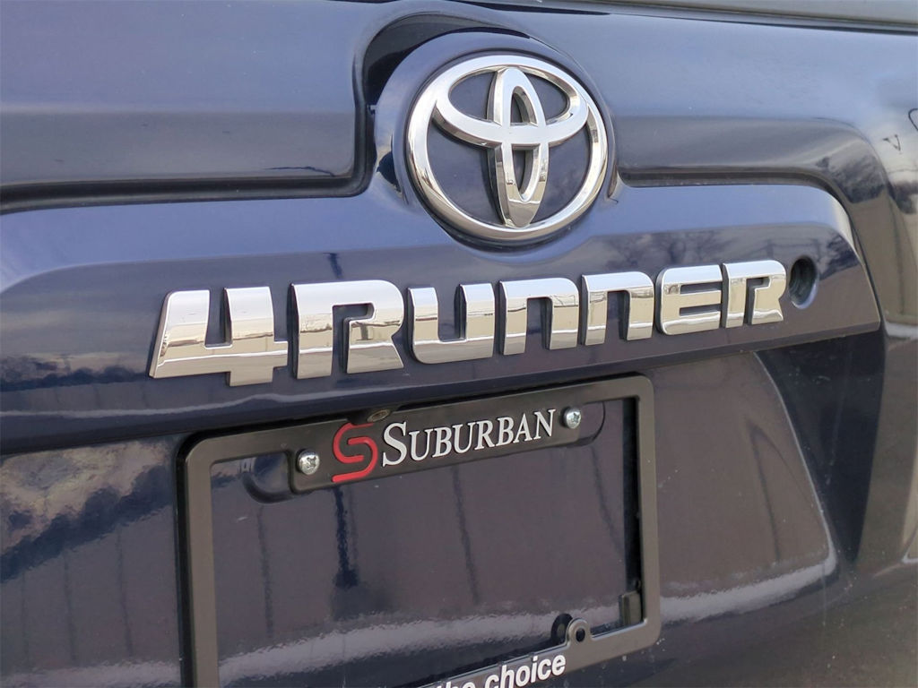 2017 Toyota 4Runner SR5 26