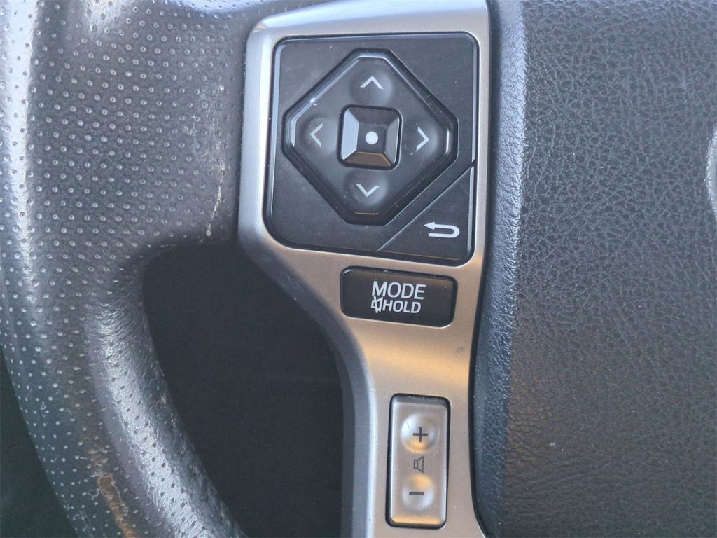 Thumbnail: 2019 Toyota 4Runner - 29