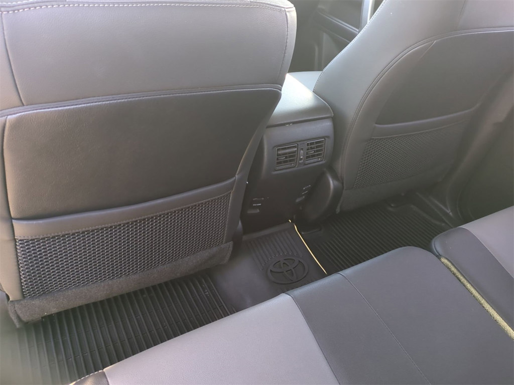 Thumbnail: 2019 Toyota 4Runner - 26