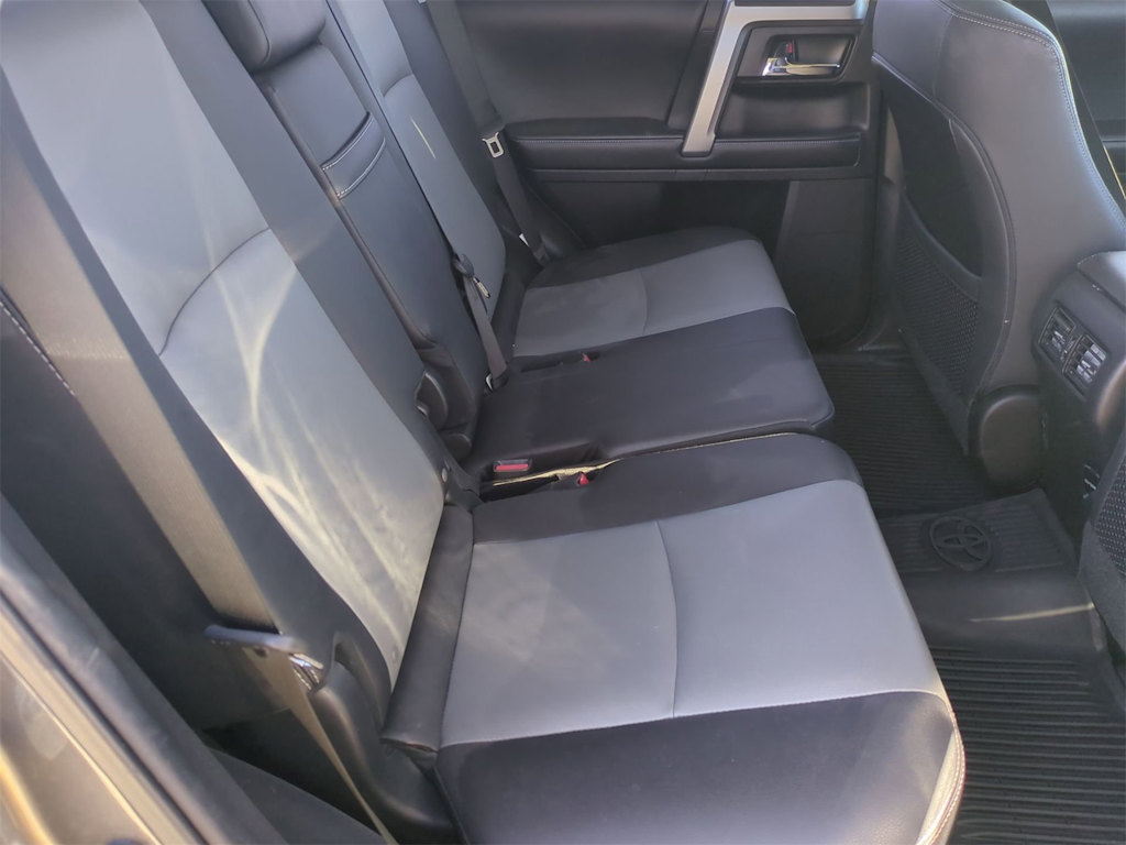 Thumbnail: 2019 Toyota 4Runner - 28