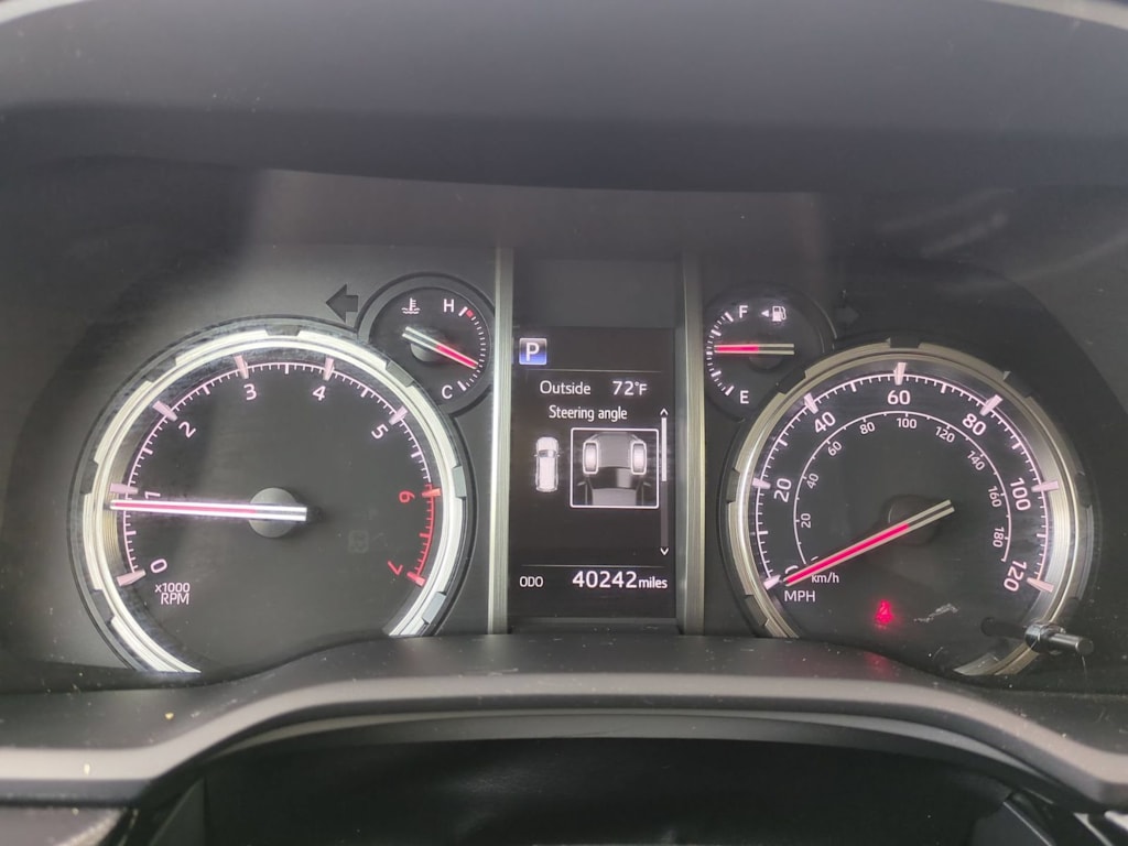 Thumbnail: 2023 Toyota 4Runner - 17