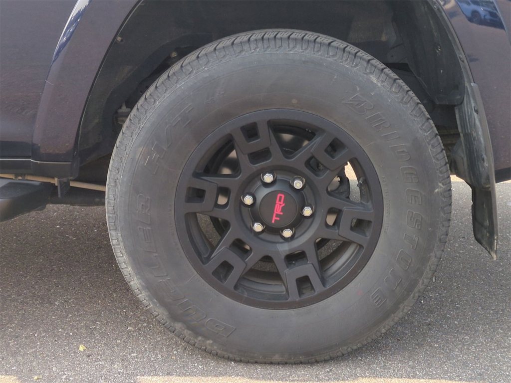 2023 Toyota 4Runner SR5 8