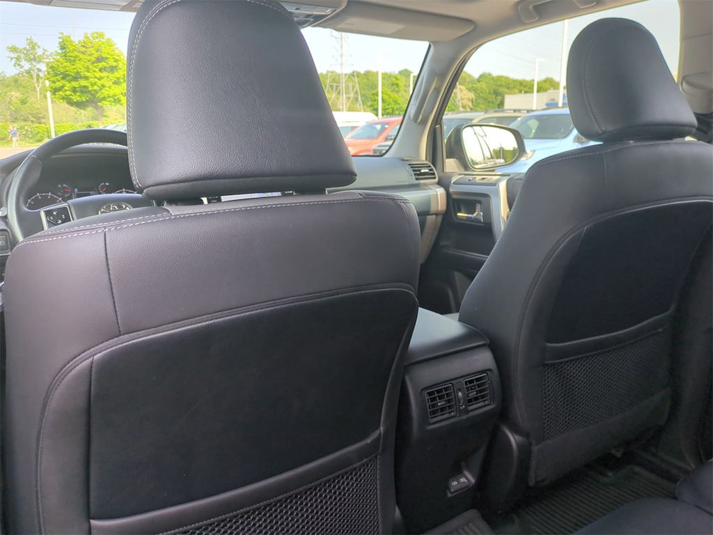 2023 Toyota 4Runner SR5 26