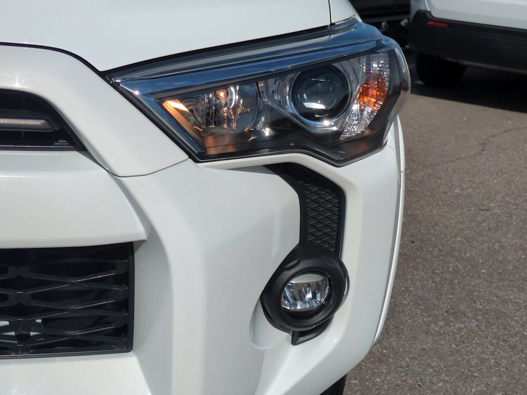 Thumbnail: 2024 Toyota 4Runner - 25