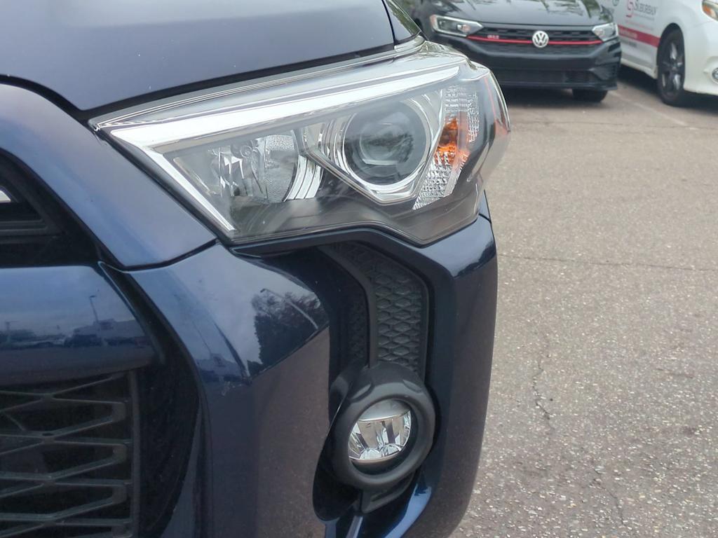 Thumbnail: 2023 Toyota 4Runner - 22