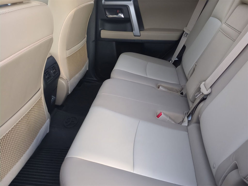 Thumbnail: 2023 Toyota 4Runner - 12