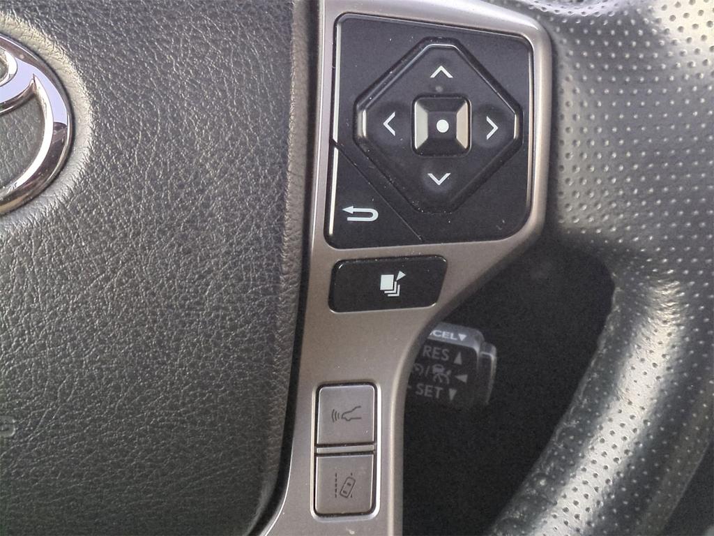 Thumbnail: 2023 Toyota 4Runner - 32