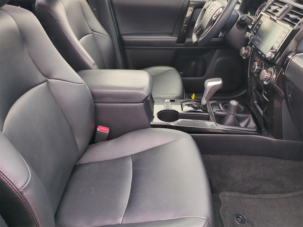 Thumbnail: 2022 Toyota 4Runner - 11