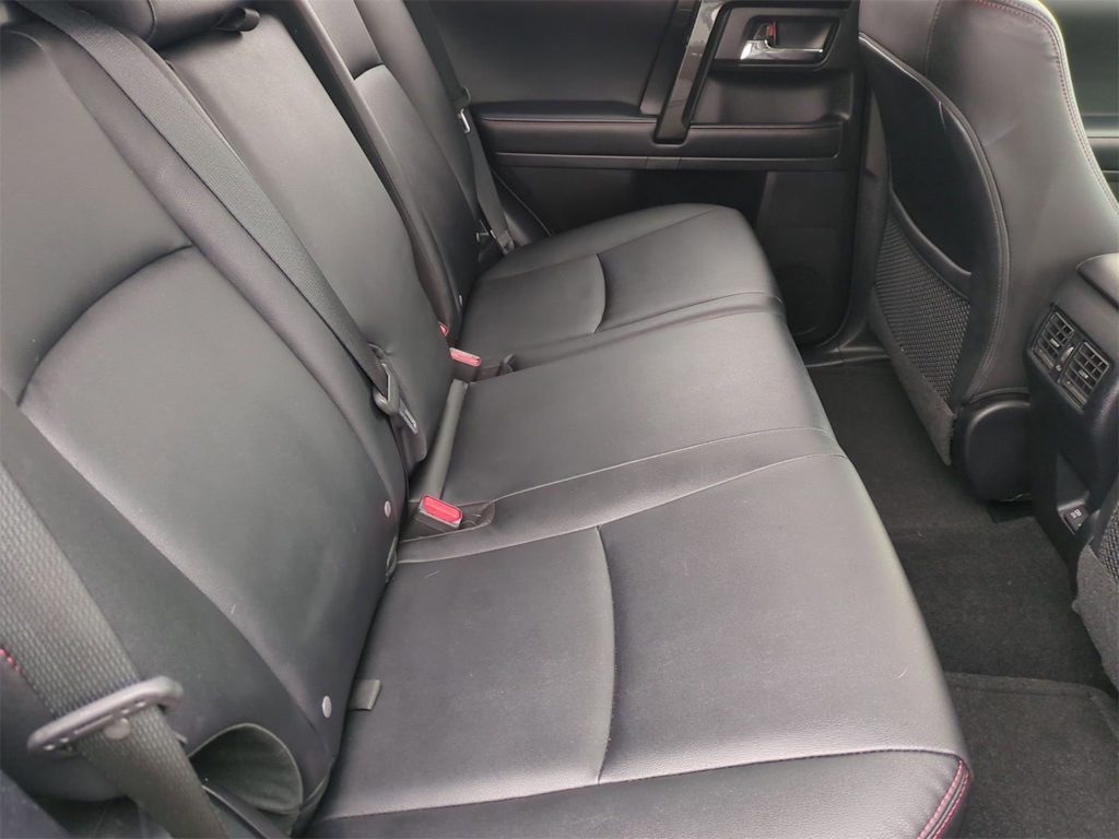 Thumbnail: 2022 Toyota 4Runner - 29